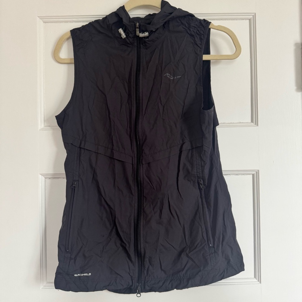 Saucony Breeze Vest Women’s Size Small Black Running Athletic Lightweight